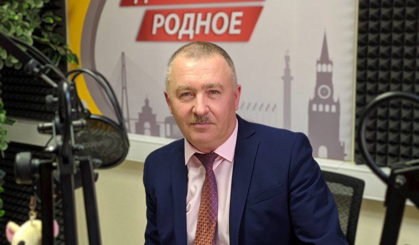 Александр Юрьевич Коршунов в студии Дорожного Радио.